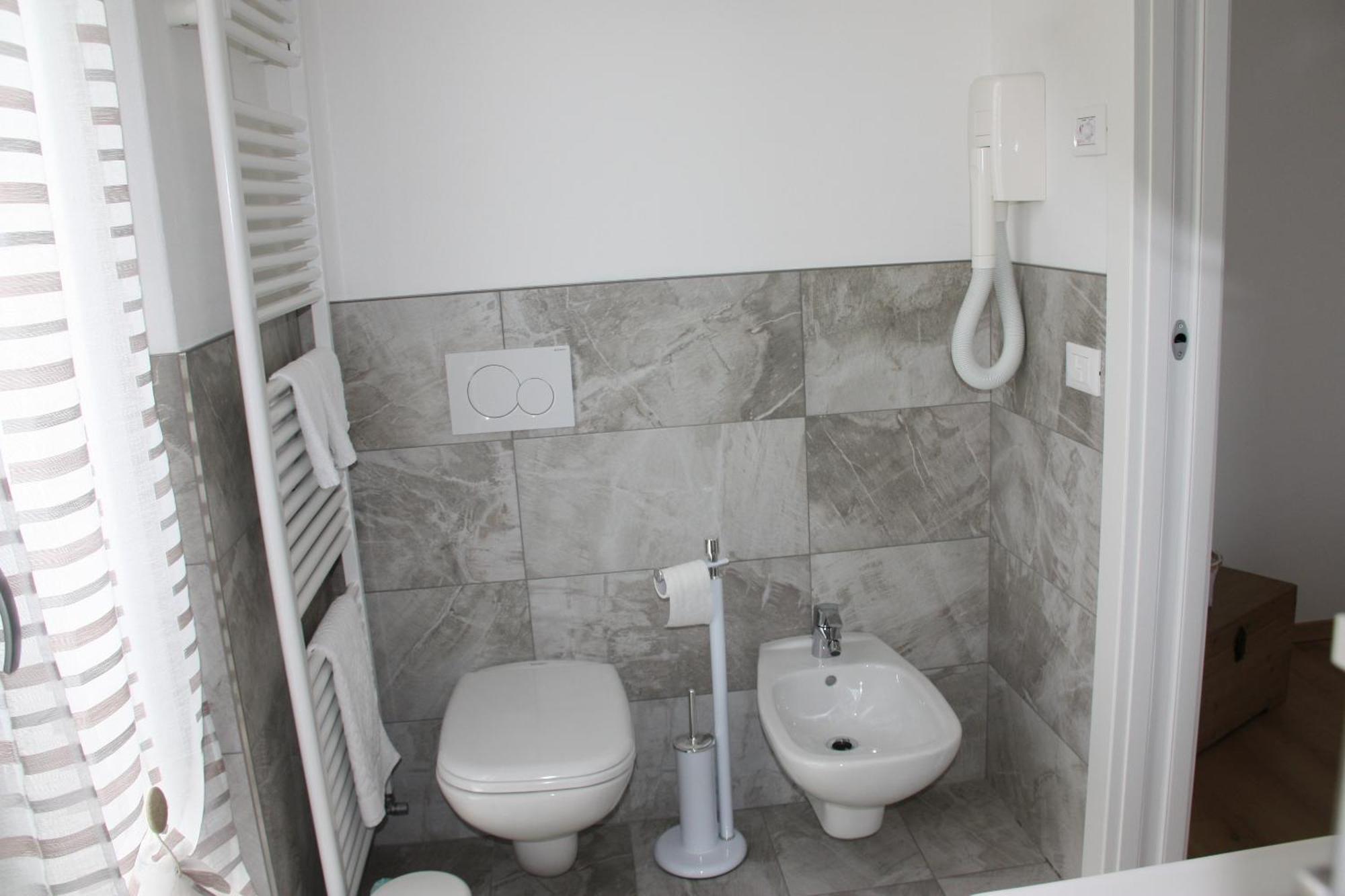 B&B Le Magnolie Faggeto Lario Dış mekan fotoğraf