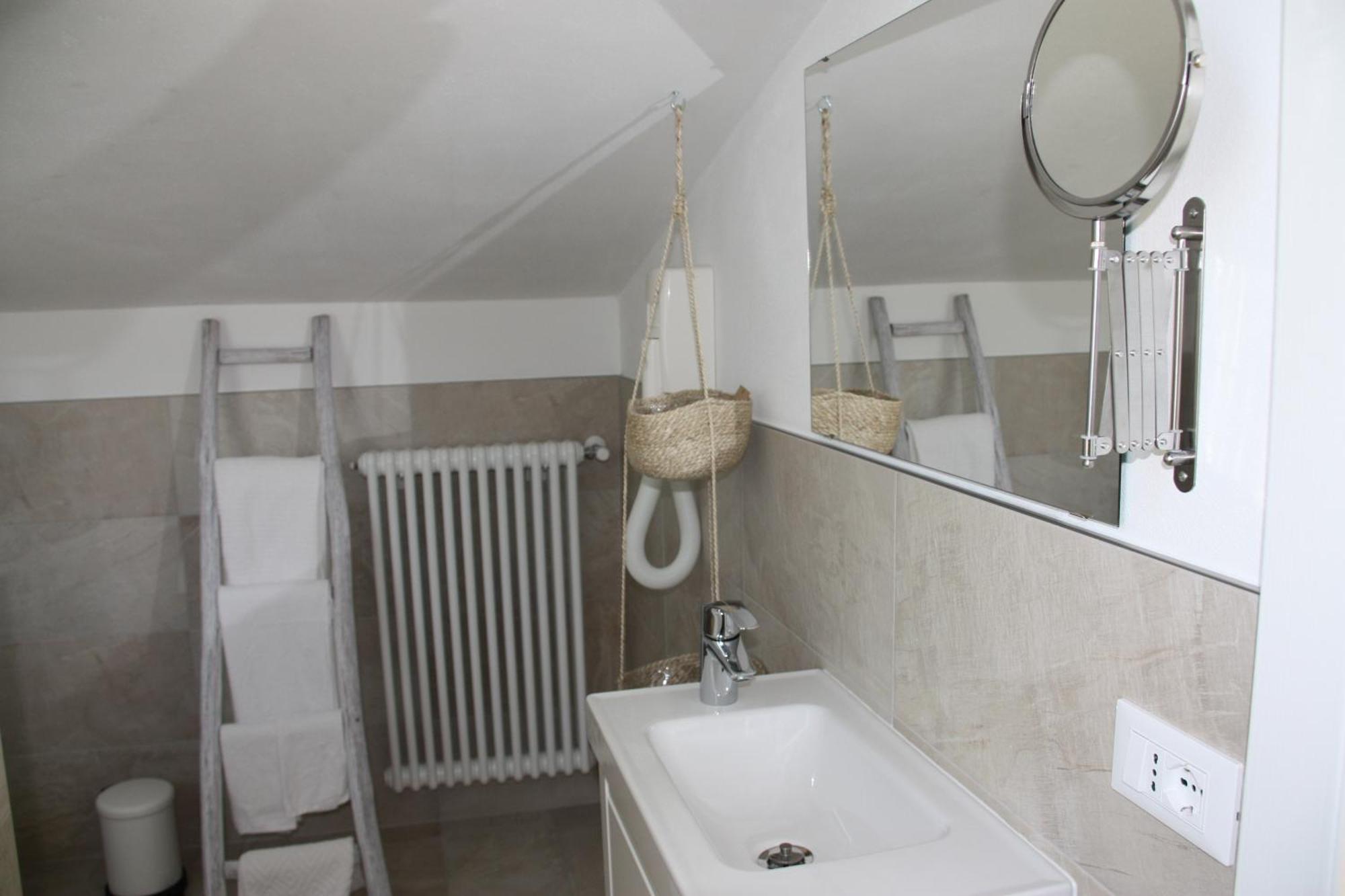 B&B Le Magnolie Faggeto Lario Dış mekan fotoğraf